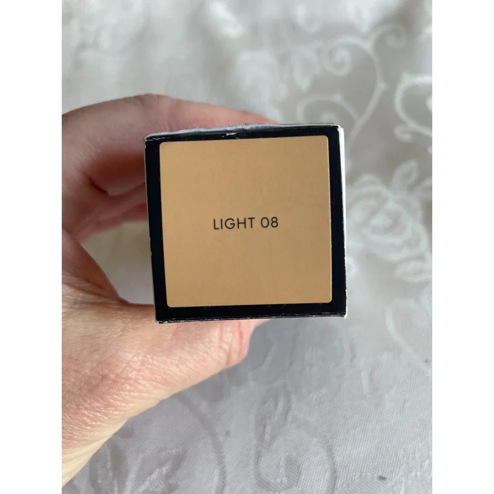 New bareMinerals ORIGINAL Liquid Mineral Foundation SPF 20 Sunscreen Light o8